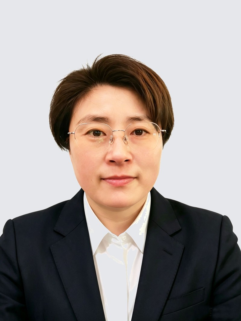 Lily Gu — Global Procurement Manager